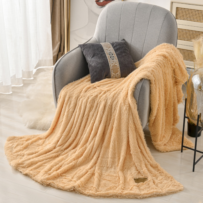 91家纺网 家纺一手货源 找家纺 卡奥家纺 2021多功能双层超柔长毛毯空调毯毛绒被套 金色