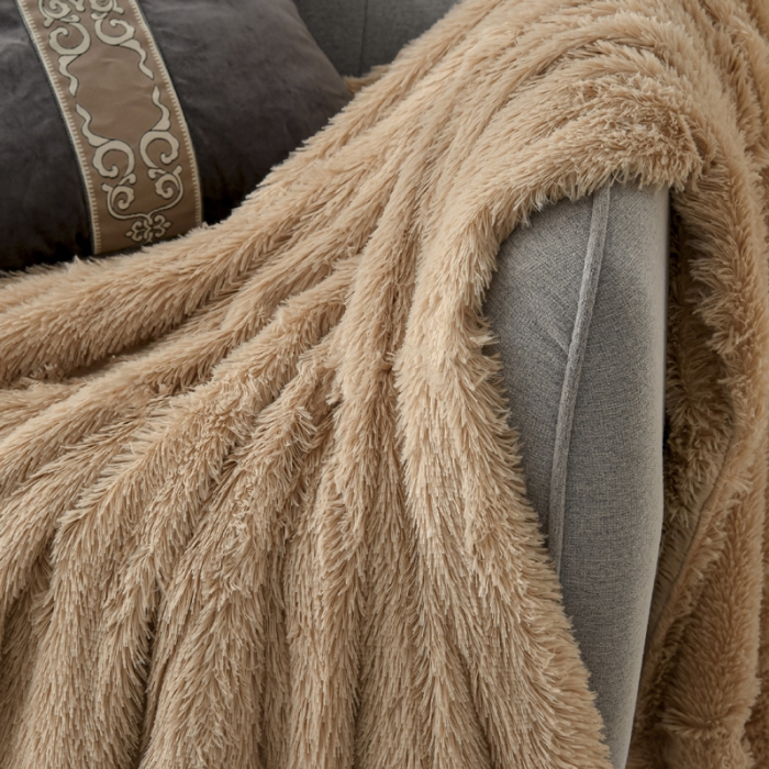 91家纺网 家纺一手货源 找家纺 卡奥家纺 2021多功能双层超柔长毛毯空调毯毛绒被套 驼色