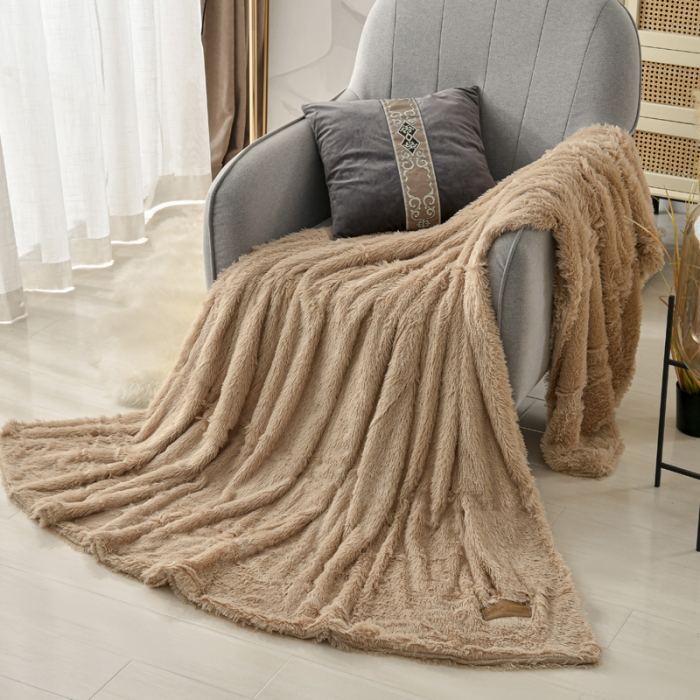 91家纺网 家纺一手货源 找家纺 卡奥家纺 2021多功能双层超柔长毛毯空调毯毛绒被套 驼色