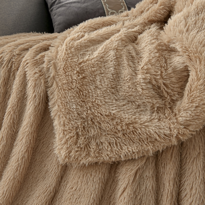 91家纺网 家纺一手货源 找家纺 卡奥家纺 2021多功能双层超柔长毛毯空调毯毛绒被套 驼色