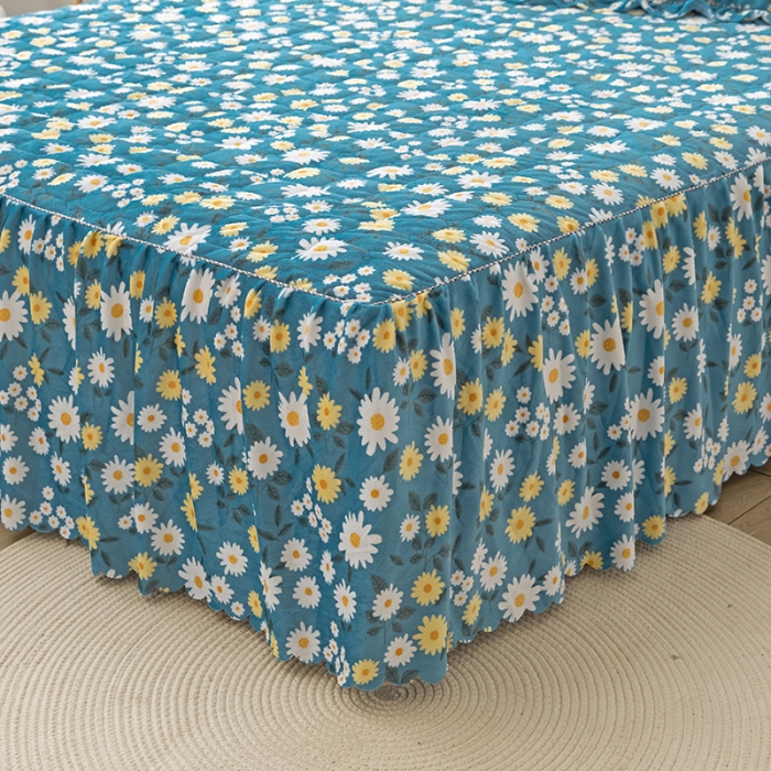 91家纺网 家纺一手货源 找家纺 纽缦 2020新款绒夹棉床裙 雏菊之恋蓝