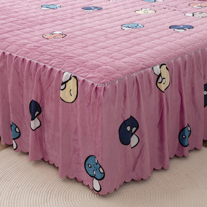 91家纺网 家纺一手货源 找家纺 纽缦 2020新款绒夹棉床裙 蘑菇派玉