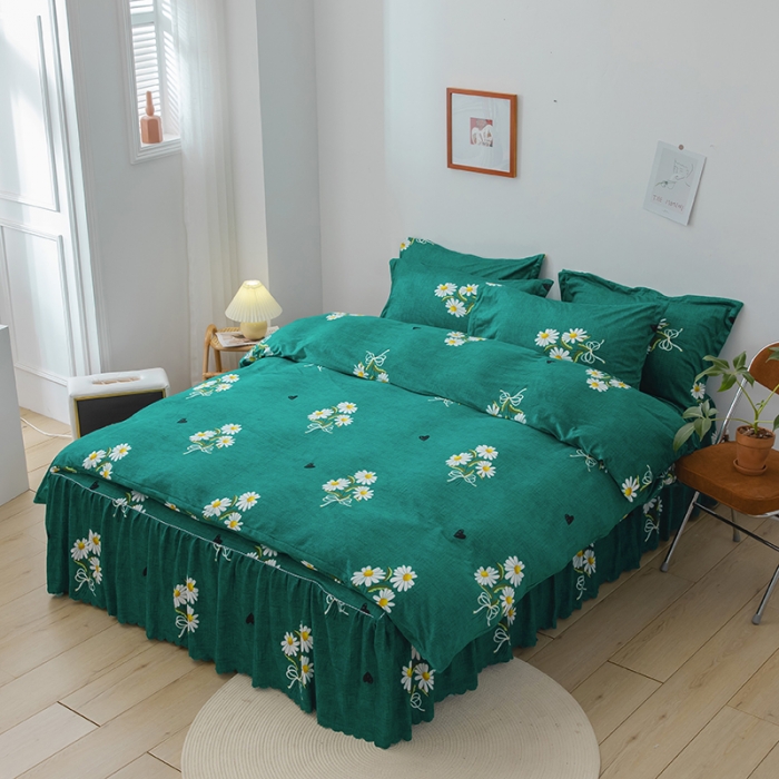 91家纺网 家纺一手货源 找家纺 纽缦 2020新款绒单层床裙四件套 雏菊满园绿