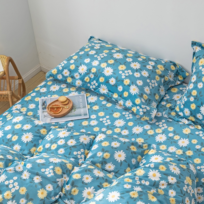 91家纺网 家纺一手货源 找家纺 纽缦 2020新款绒单层床裙四件套 雏菊之恋蓝