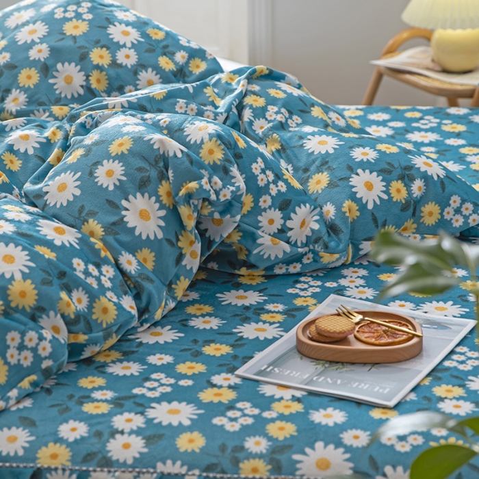 91家纺网 家纺一手货源 找家纺 纽缦 2020新款绒单层床裙四件套 雏菊之恋蓝