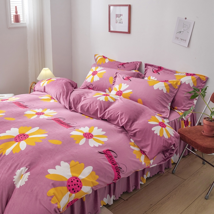 91家纺网 家纺一手货源 找家纺 纽缦 2020新款绒单层床裙四件套 大雏菊豆沙