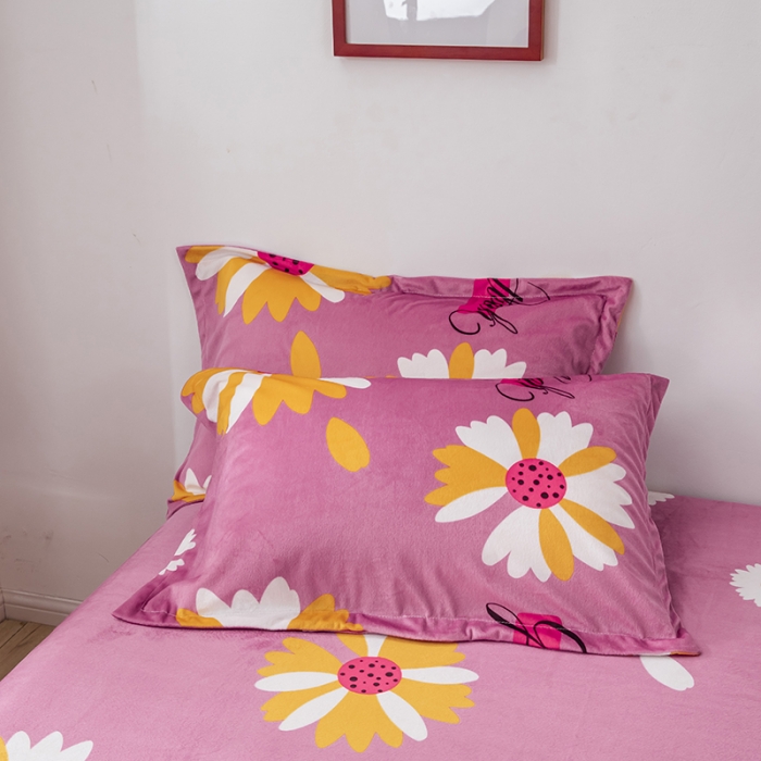 91家纺网 家纺一手货源 找家纺 纽缦 2020新款绒单层床裙四件套 大雏菊豆沙