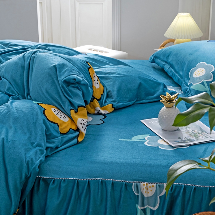 91家纺网 家纺一手货源 找家纺 纽缦 2020新款绒单层床裙四件套 花田梦蓝