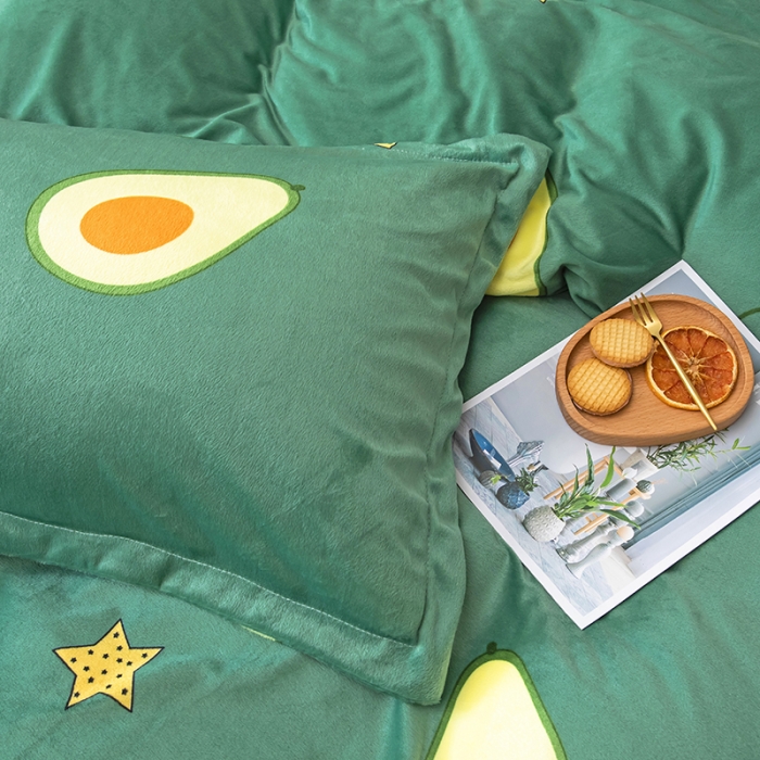 91家纺网 家纺一手货源 找家纺 纽缦 2020新款绒单层床裙四件套 牛油果绿