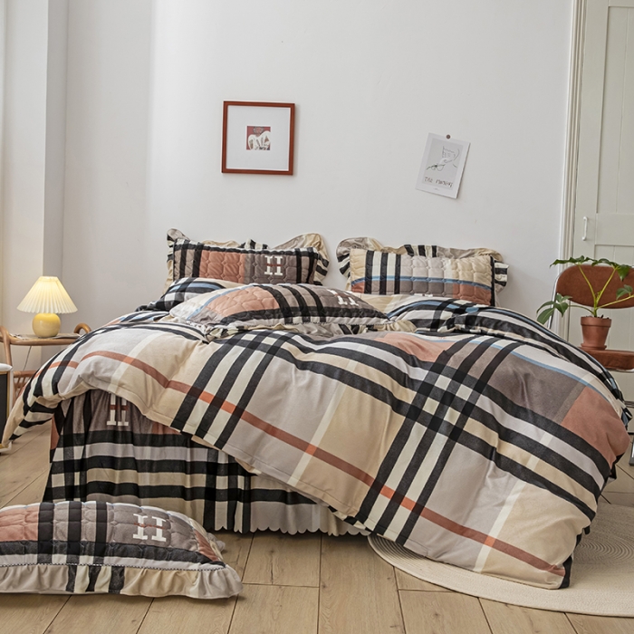 91家纺网 家纺一手货源 找家纺 纽缦 2020新款绒夹棉床裙四件套 布鲁斯