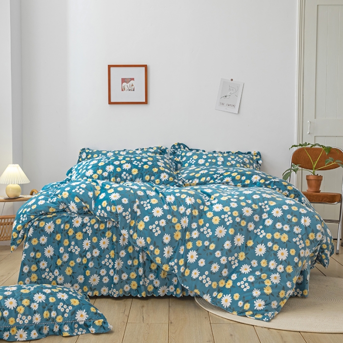 91家纺网 家纺一手货源 找家纺 纽缦 2020新款绒夹棉床裙四件套 雏菊之恋蓝