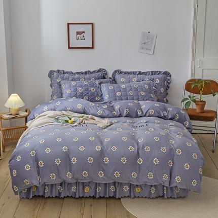 91家纺网 家纺一手货源 找家纺 纽缦 2020新款绒夹棉床裙四件套 幸运小菊蓝紫