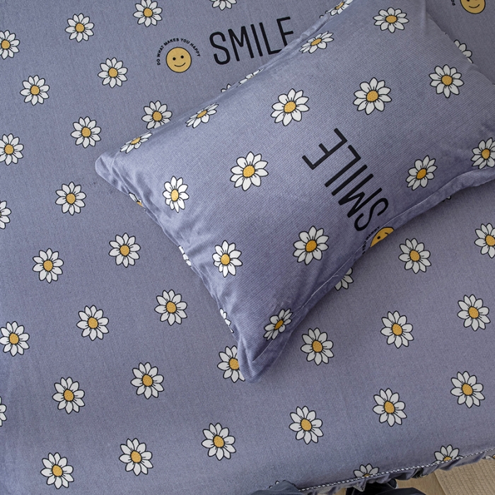 91家纺网 家纺一手货源 找家纺 纽缦 2020新款信封枕套一对 幸运小菊蓝紫