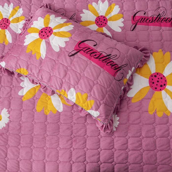 91家纺网 家纺一手货源 找家纺 纽缦 2020新款夹棉枕套一对 大雏菊豆沙