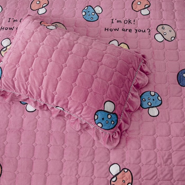 91家纺网 家纺一手货源 找家纺 纽缦 2020新款夹棉枕套一对 蘑菇派玉