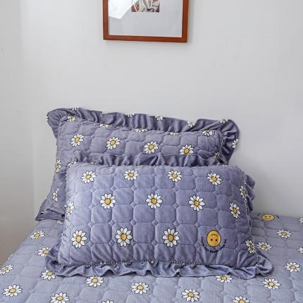 91家纺网 家纺一手货源 找家纺 纽缦 2020新款夹棉枕套一对 幸运小菊蓝紫