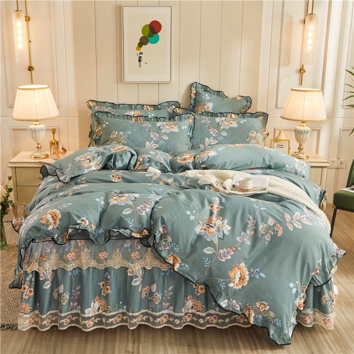 91家纺网 家纺一手货源 找家纺 十个点家纺 2022新款全棉蕾丝夹棉床裙四件套 花月佳期墨绿