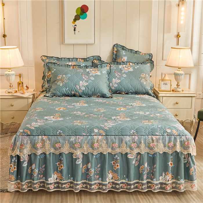 91家纺网 家纺一手货源 找家纺 十个点家纺 2022新款全棉蕾丝夹棉单床裙 花月佳期墨绿