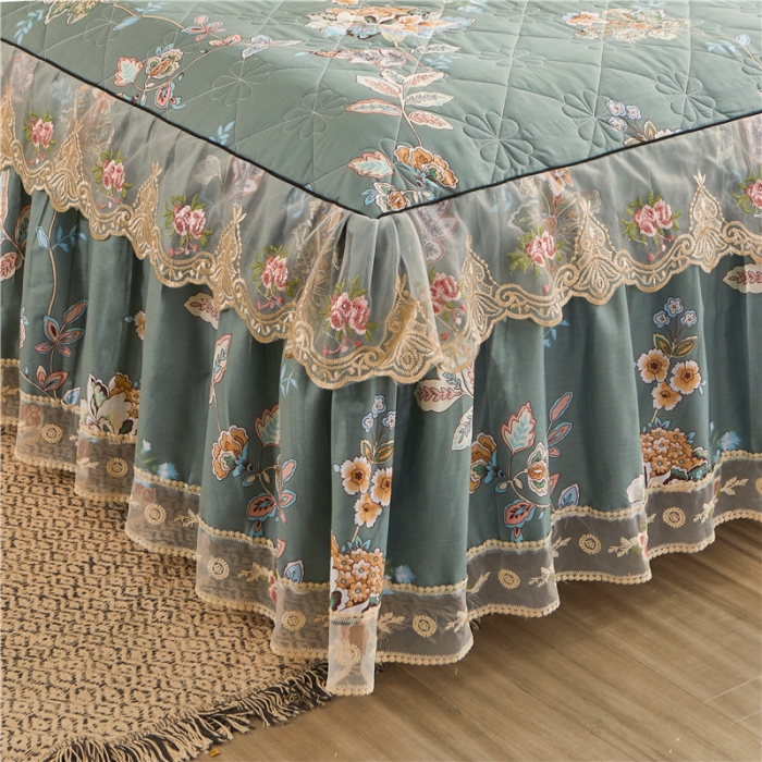 91家纺网 家纺一手货源 找家纺 十个点家纺 2022新款全棉蕾丝夹棉单床裙 花月佳期墨绿