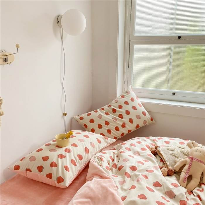 91家纺网 家纺一手货源 找家纺 棉眠 2020新品棉加绒A版纯棉B版水晶绒四件套 草莓酱