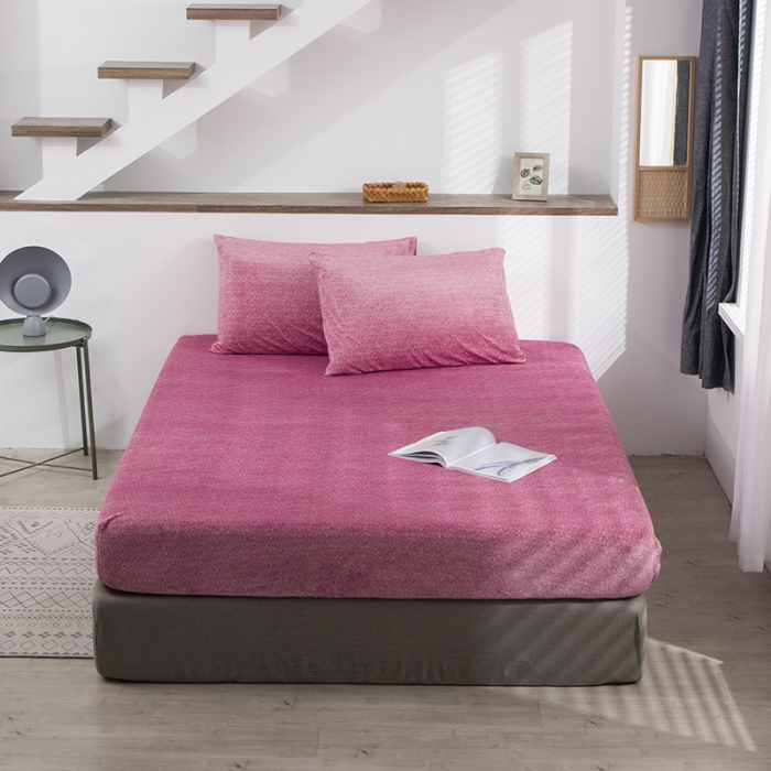 91家纺网 家纺一手货源 找家纺 小米笠 2020新款牛奶绒单床笠 雪花红