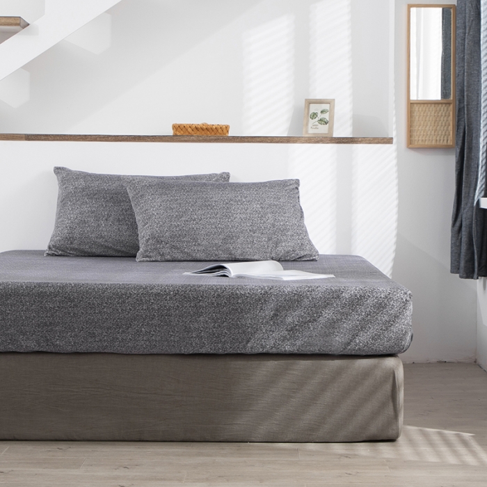 91家纺网 家纺一手货源 找家纺 小米笠 2020新款牛奶绒单床笠 雪花灰