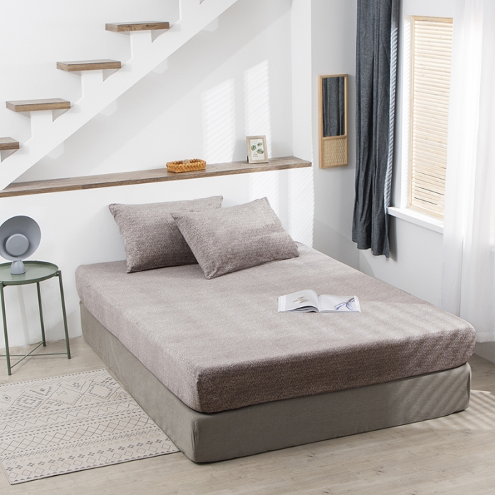 91家纺网 家纺一手货源 找家纺 小米笠 2020新款牛奶绒单床笠 雪花咖