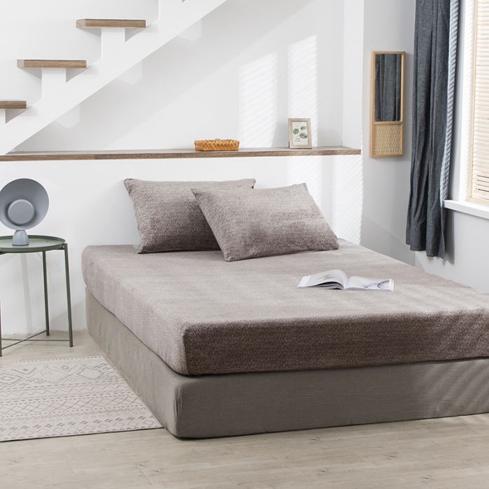 91家纺网 家纺一手货源 找家纺 小米笠 2020新款牛奶绒单床笠 雪花咖