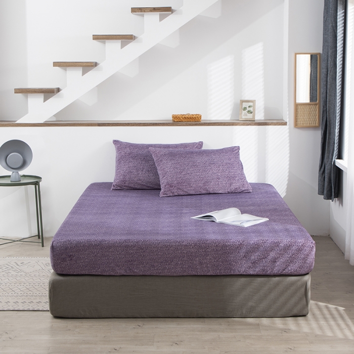 91家纺网 家纺一手货源 找家纺 小米笠 2020新款牛奶绒单床笠 雪花紫