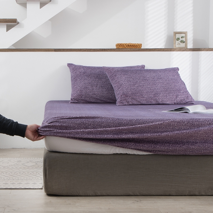 91家纺网 家纺一手货源 找家纺 小米笠 2020新款牛奶绒单床笠 雪花紫