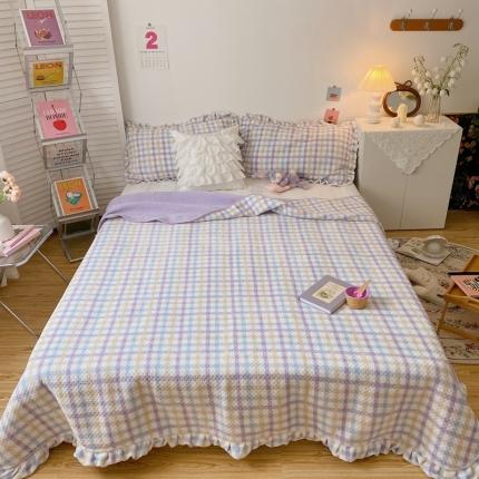 （总）星期八 2020新款奶油色花边牛奶绒床盖