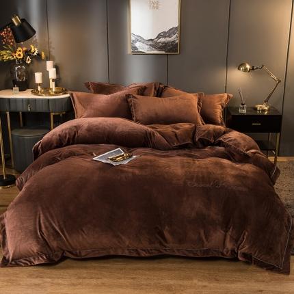 91家纺网 家纺一手货源 找家纺 骏腾 2022新款水晶绒刺绣宽边工艺款四件套 甜心公主-深咖