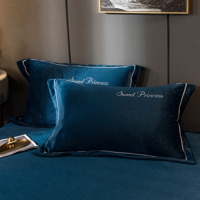 91家纺网 家纺一手货源 找家纺 （总）骏腾 2022新款水晶绒刺绣宽边工艺款四件套