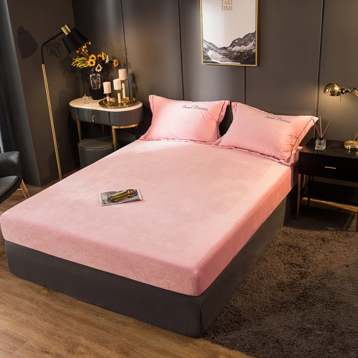 91家纺网 家纺一手货源 找家纺 骏腾 2022新款水晶绒刺绣宽边工艺款四件套 甜心公主-少女粉