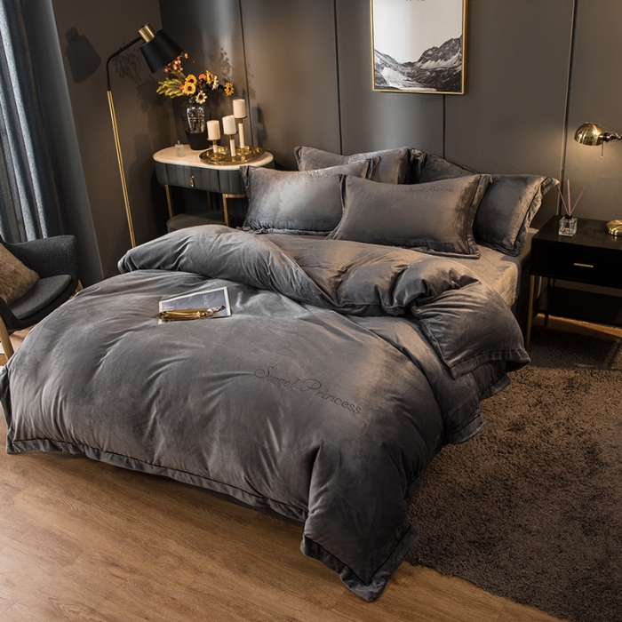 91家纺网 家纺一手货源 找家纺 骏腾 2022新款水晶绒刺绣宽边工艺款四件套 甜心公主-绅士灰