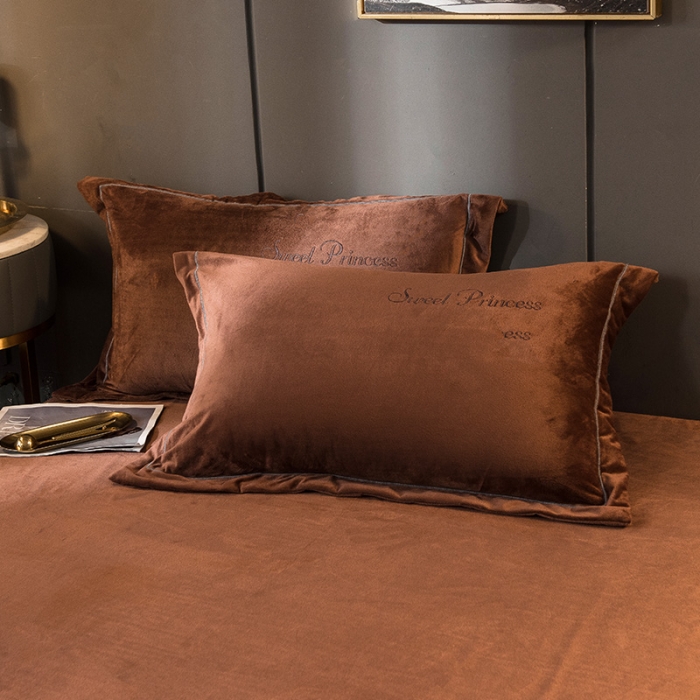 91家纺网 家纺一手货源 找家纺 骏腾 2022新款水晶绒刺绣宽边工艺款四件套 甜心公主-深咖