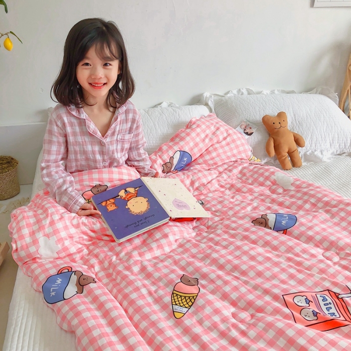 91家纺网 家纺一手货源 找家纺 星期八 2020新款婴儿裸睡级春秋冬被粉格小熊