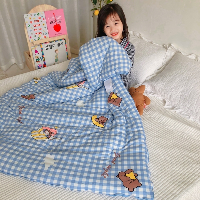 91家纺网 家纺一手货源 找家纺 星期八 2020新款婴儿裸睡级春秋冬被蓝格小熊