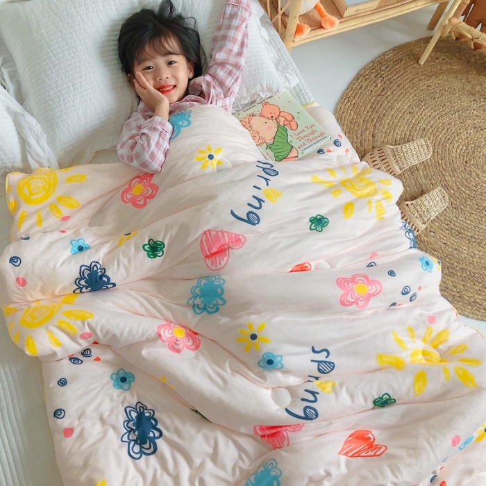 91家纺网 家纺一手货源 找家纺 星期八 2020新款婴儿裸睡级春秋冬被涂鸦花花