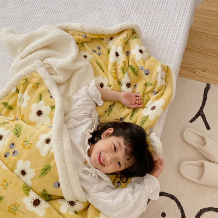 91家纺网 家纺一手货源 找家纺 萝莉家纺 2021新款多功能羊羔绒被套毯 洛克黄