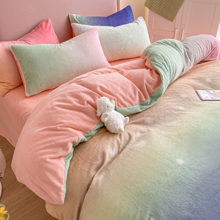 91家纺网 家纺一手货源 找家纺 眠帛 2020新款渐变色牛奶绒四件套幻彩系列 幻彩天蓝