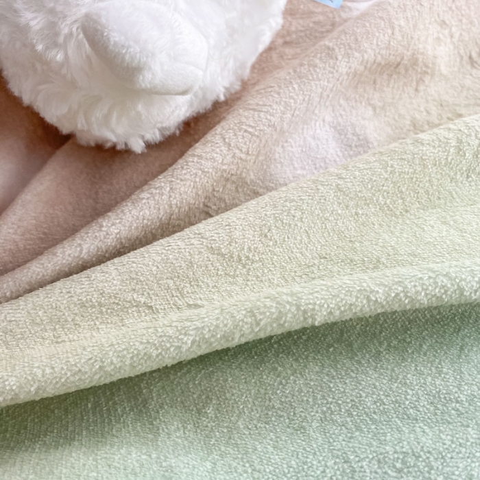 91家纺网 家纺一手货源 找家纺 眠帛 2020新款渐变色牛奶绒四件套幻彩系列 幻彩天蓝