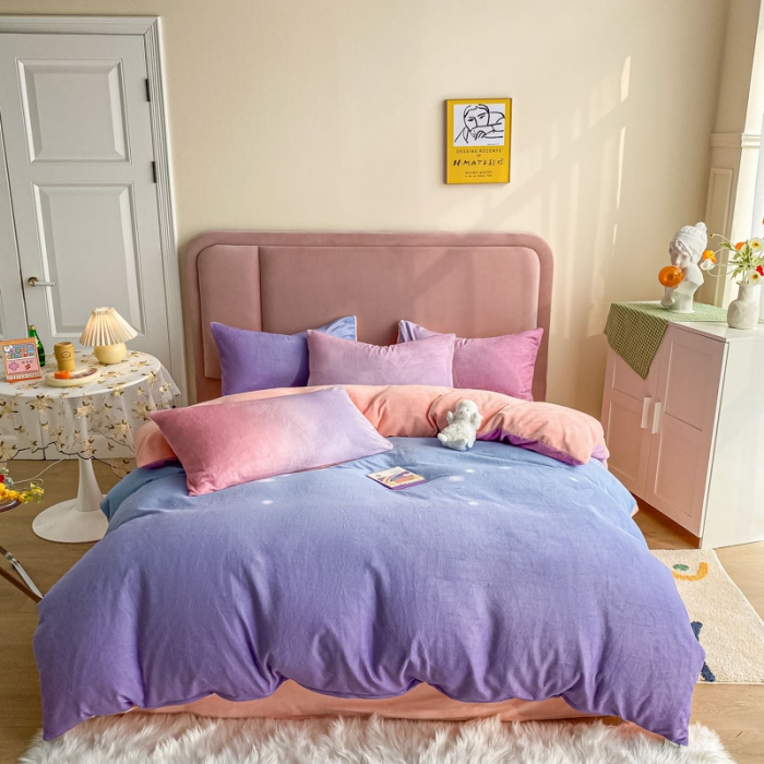 91家纺网 家纺一手货源 找家纺 眠帛 2020新款渐变色牛奶绒四件套幻彩系列 幻彩优雅紫