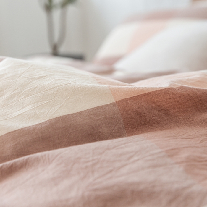 91家纺网 家纺一手货源 找家纺 棉邦 2020新款全棉色织水洗棉四件套日式简约系列 蜜粉大格