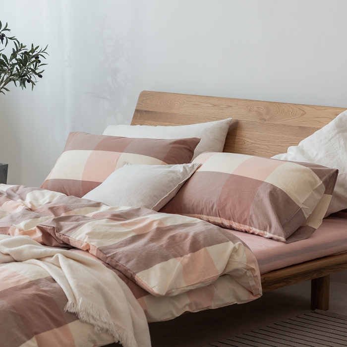 91家纺网 家纺一手货源 找家纺 棉邦 2020新款全棉色织水洗棉四件套日式简约系列 蜜粉大格