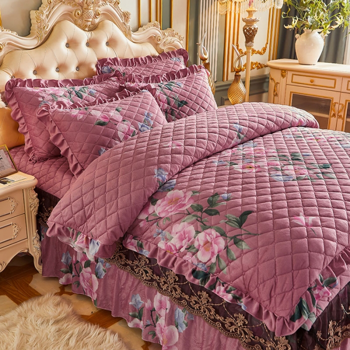 91家纺网 家纺一手货源 找家纺 宜凡家纺 2021新款水晶绒夹棉绗缝被套四件套 姹紫嫣红