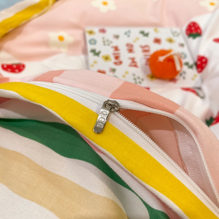 91家纺网 家纺一手货源 找家纺 琪格格 2022新款全棉加厚磨毛四件套 草莓派对