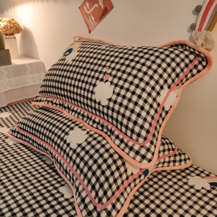 91家纺网 家纺一手货源 找家纺 琪格格 2020新款工艺款牛奶绒单品床单 格子彩虹