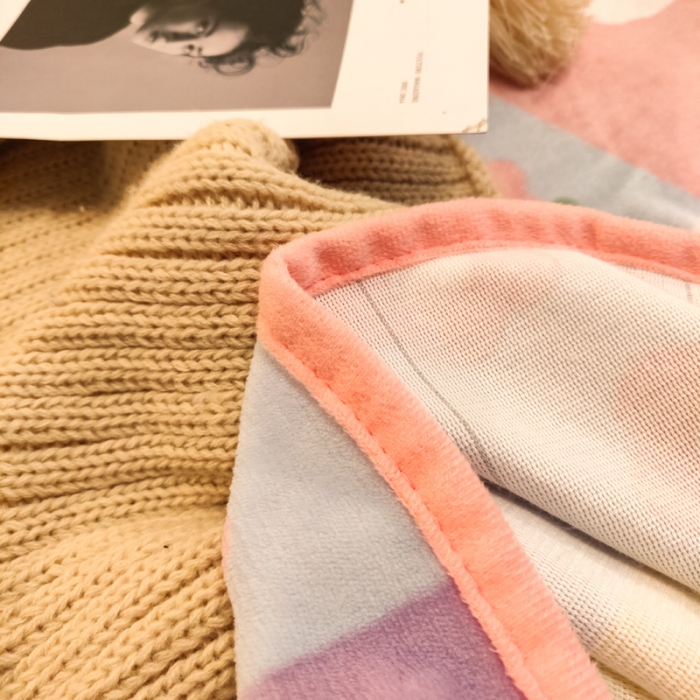 91家纺网 家纺一手货源 找家纺 琪格格 2020新款工艺款牛奶绒单品床单 彩虹梦