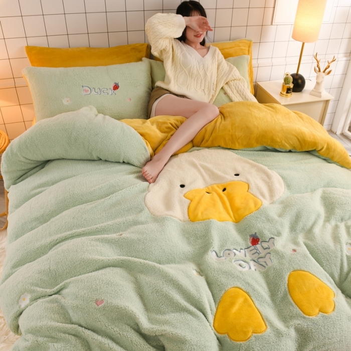 91家纺网 家纺一手货源 找家纺 朗莎家纺 2020新款羊羔绒法兰绒四件套 淘气鸭-湖蓝